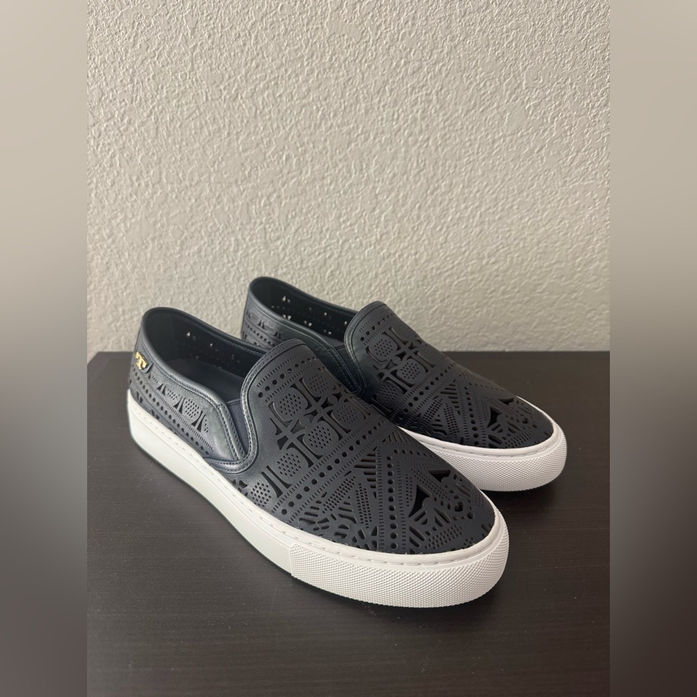 NWOT $250 Tory Burch Deep Navy Lennon Slip On Laser Cut Out Leather Sneakers 8.5